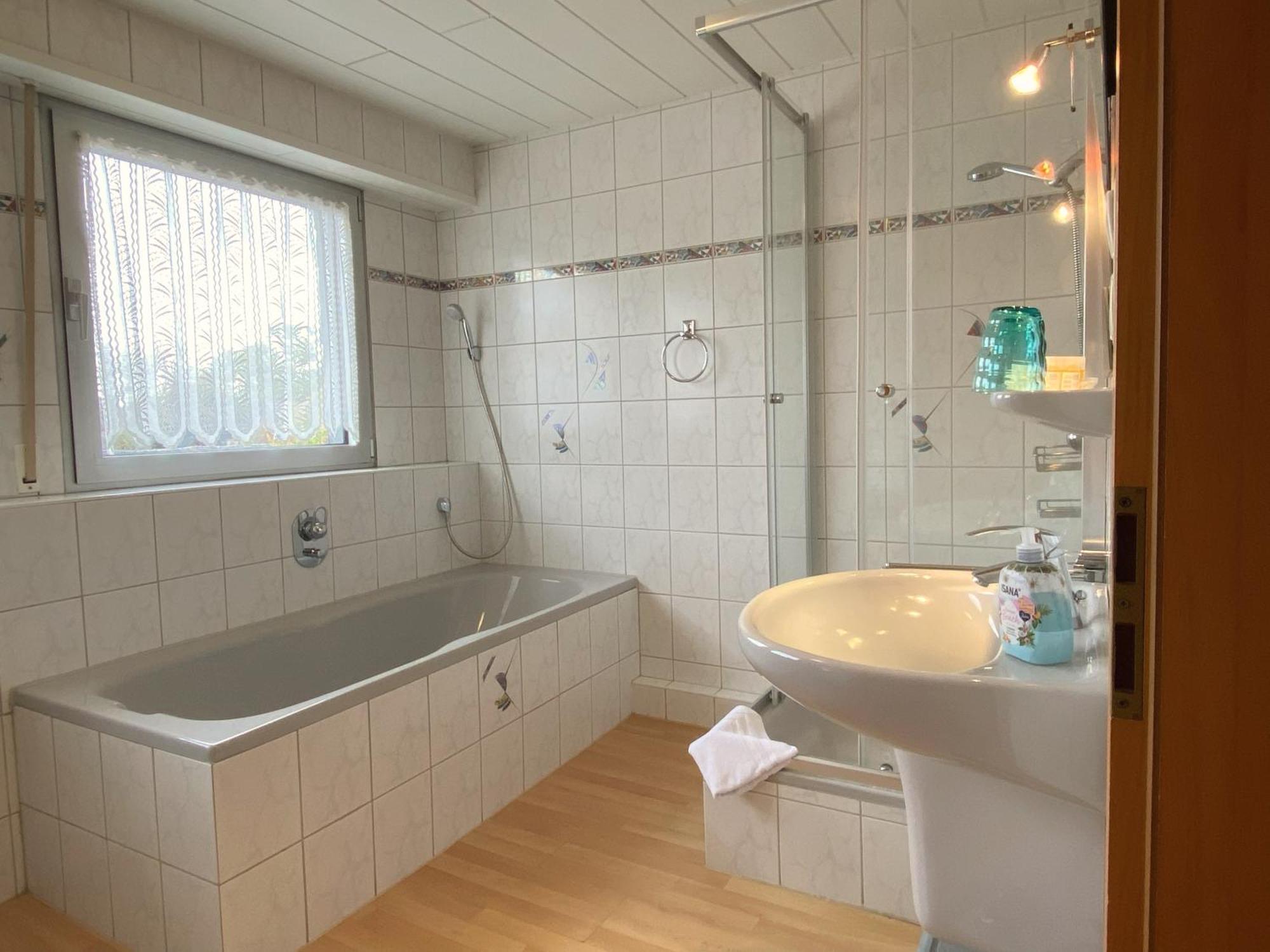 Hotel-Restaurant-Haus Berger Viersen Eksteriør billede