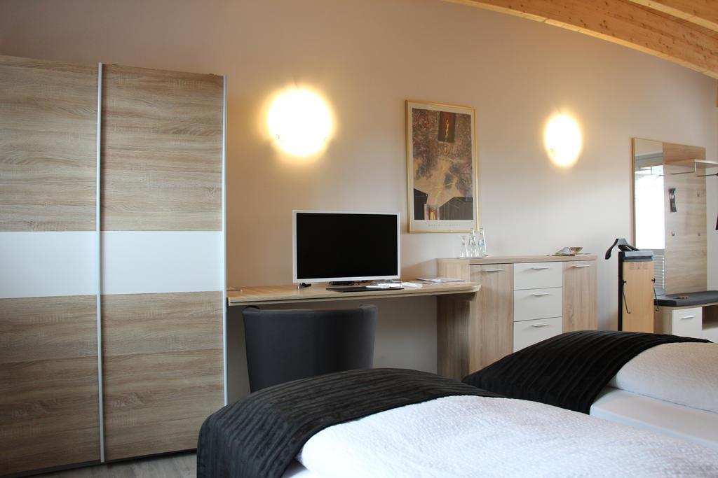 Hotel-Restaurant-Haus Berger Viersen Eksteriør billede